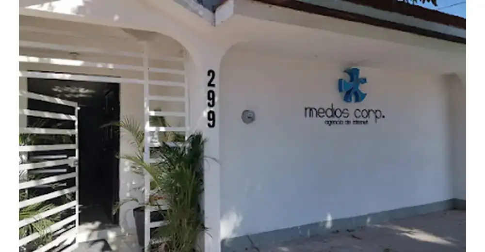 Medios Corp ®