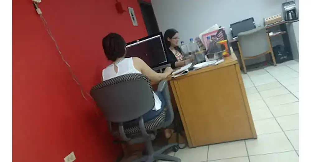 ZURDOS & CO. agencia de publicidad